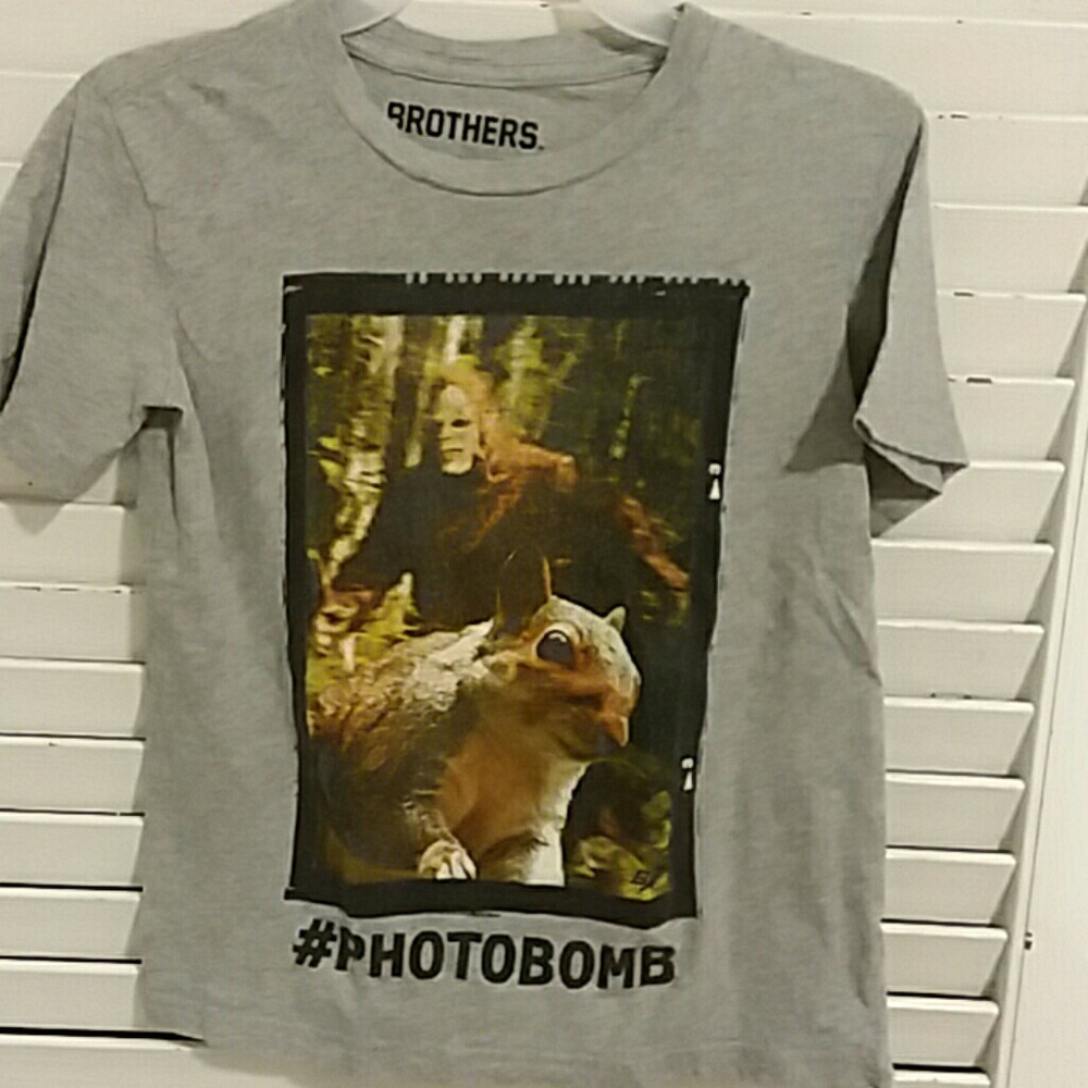 Boys"Photo Bomb" T-shirt Size 6